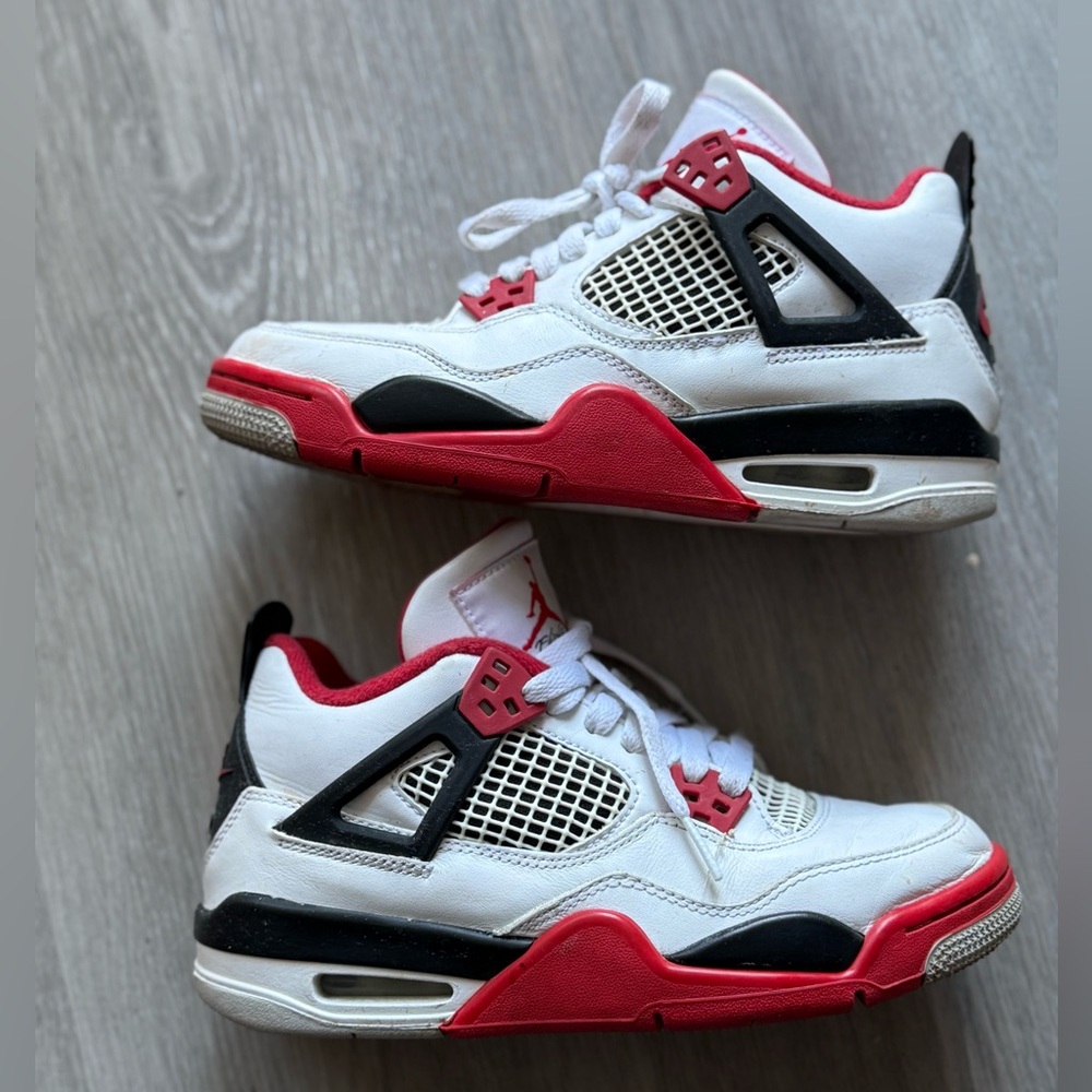 Air Jordan 4 Retro OG ‘Fire Red’ - Boys’ Size 4.5Y